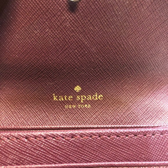 Kate Spade Petty Laurel way Mini Wallet Mulledwine - Picture 4 of 13